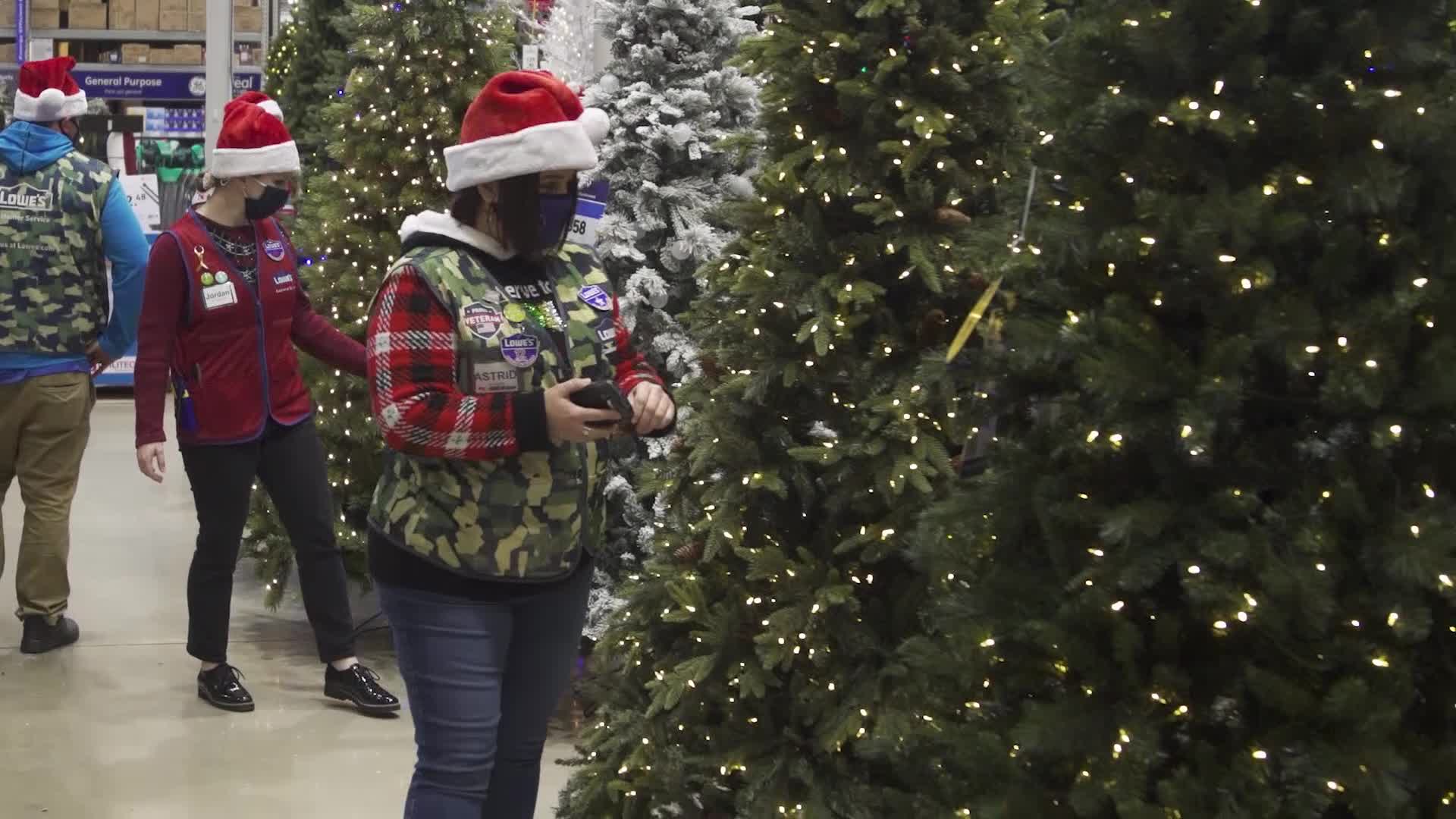 Local NFL star teams up with Lowe's to give away free ...